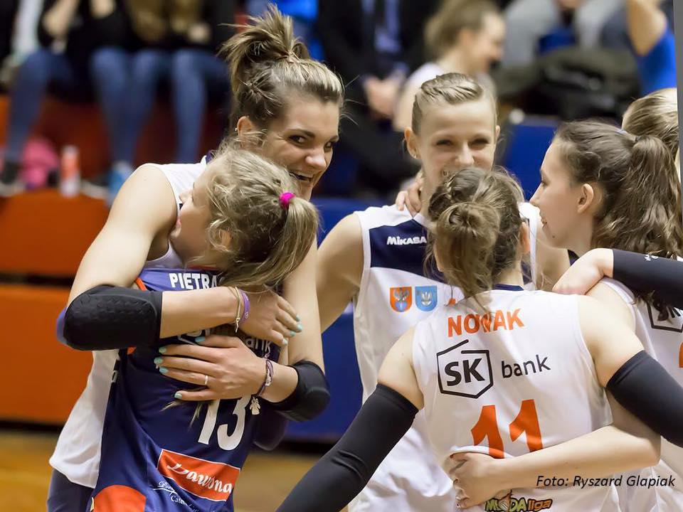 包含德国队引发争议！，费德勒官方宣布比赛规则变更新规全场沸腾不已的词条-AYX GAMES