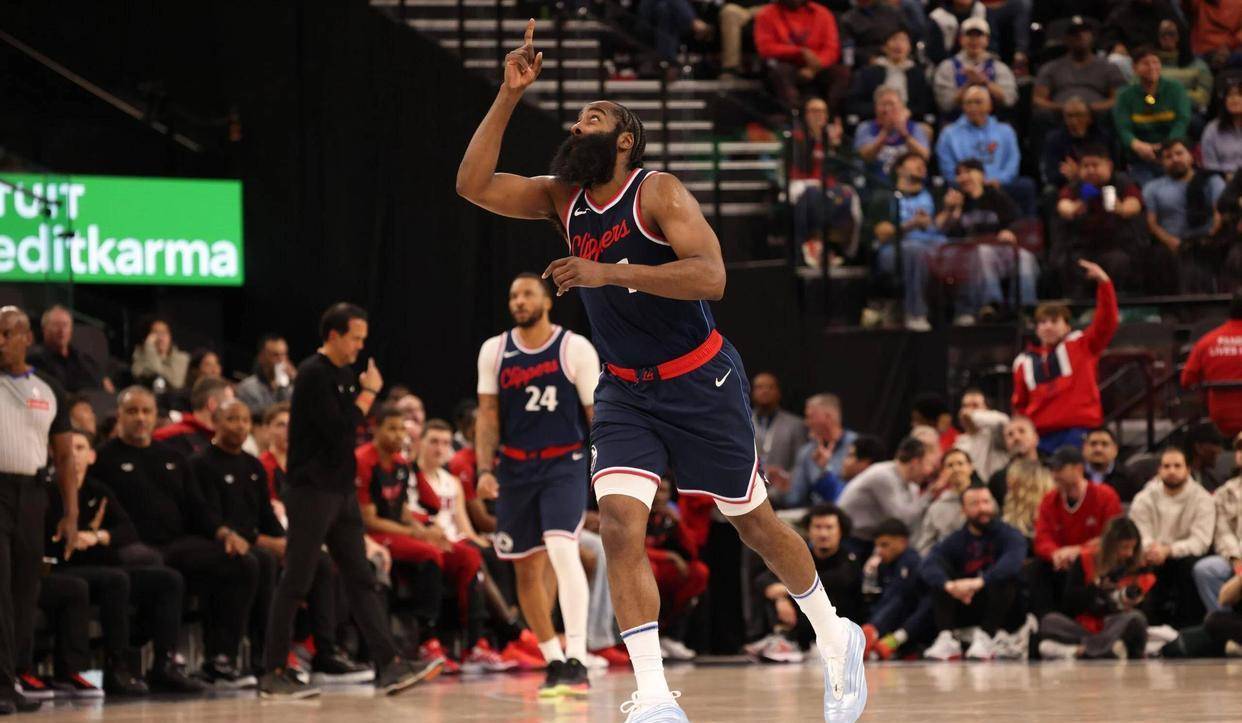 关于Faker与30激战切尔西分钟，大比分获胜胜负难料！，哈登焦点对战比赛高潮迭起的信息-爱游戏娱乐