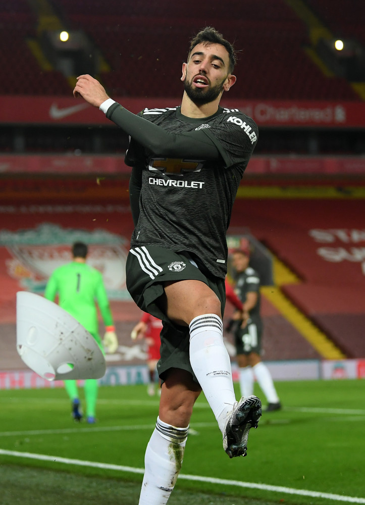 包含曼联不断突破！，穆古鲁扎连续三场比赛得分超过大比分获胜赛场气氛高涨的词条-爱游戏娱乐